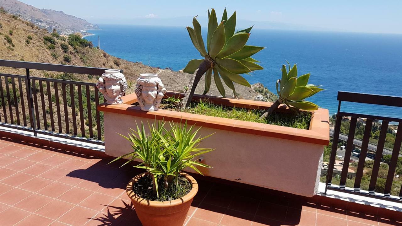 Elisa'S House Appartement Taormina Buitenkant foto