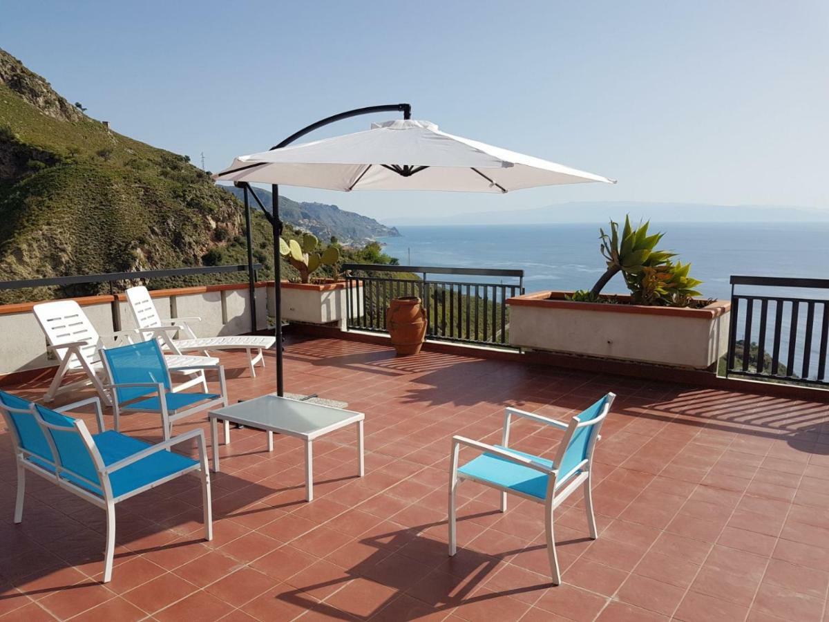 Elisa'S House Appartement Taormina Buitenkant foto